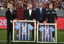 nwakaeme ve visca son sefer trabzonspordan iki futbolcuya plaketli veda v5FzQ1pR
