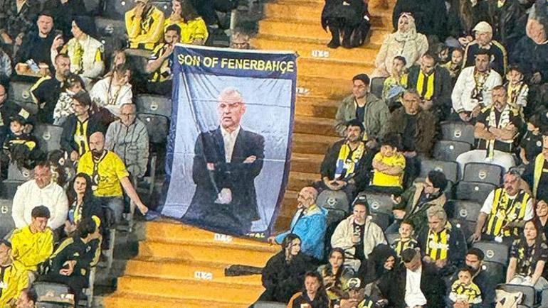 Pankart açıldı! Fenerbahçe taraftarından İsmail Kartal daveti 2 pankart acildi fenerbahce taraftarindan ismail kartal daveti 0 zeIt5Dpi
