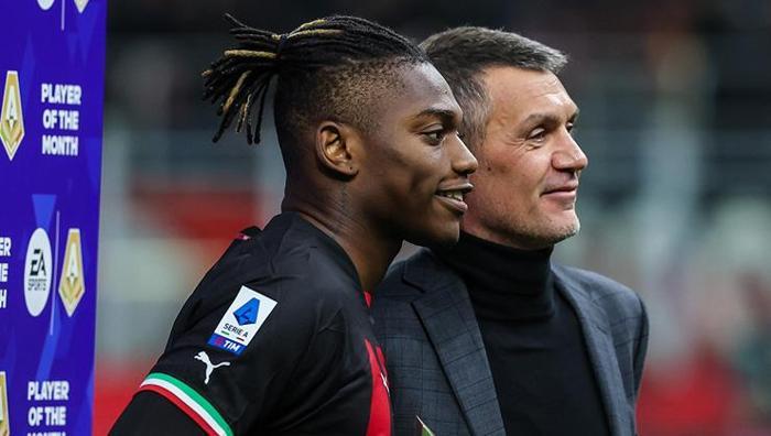 Paolo Maldini'den Fenerbahçe itirafı! İstanbul'a geldi ve açıkladı: Bunu Hakan Bey'e anlattım 3 paolo maldiniden fenerbahce itirafi istanbula geldi ve acikladi bunu hakan beye anlattim 1 QuUjHMS5