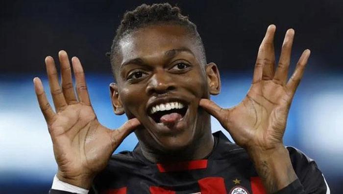 Rafael Leao'dan Fenerbahçe'ye müjdeli haber! Transferde çok sıcak anlar... 7 rafael leaodan fenerbahceye mujdeli haber transferde cok sicak anlar 5 Lpm2r3F5