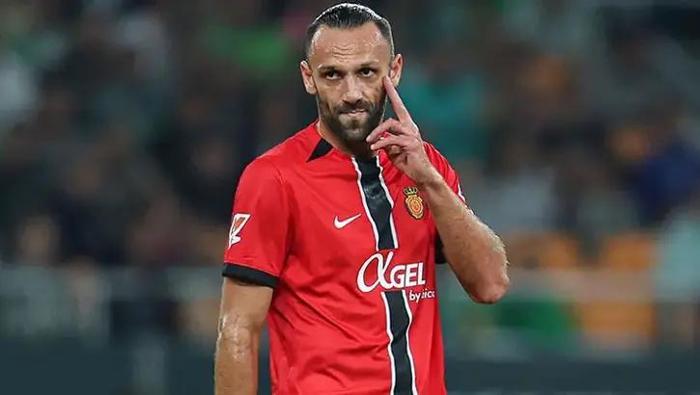 Tarih tekerrür ediyor! Galatasaray ve Fenerbahçe Vedat Muriqi için tekrar karşı karşıya 4 tarih tekerrur ediyor galatasaray ve fenerbahce vedat muriqi icin tekrar karsi karsiya 2 hAauBttg