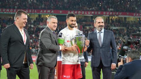 Trendyol Muhteşem Lig'e Yükselen Arca Çorum FK, Kupasını Aldı 3 trendyol muhtesem lige yukselen arca corum fk kupasini aldi 1 MtdOhm9J