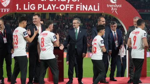 Trendyol Muhteşem Lig'e Yükselen Arca Çorum FK, Kupasını Aldı 6 trendyol muhtesem lige yukselen arca corum fk kupasini aldi 4 ySqRPnt9