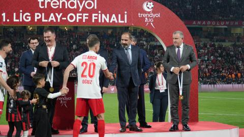 Trendyol Muhteşem Lig'e Yükselen Arca Çorum FK, Kupasını Aldı 7 trendyol muhtesem lige yukselen arca corum fk kupasini aldi 5 7eH8MANH