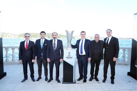 UEFA Avrupa Ligi Finali Gala Yemeği Düzenlendi 27 uefa avrupa ligi finali gala yemegi duzenlendi 25 O87wNiTb