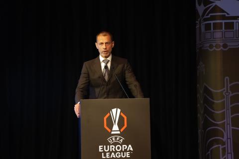 UEFA Avrupa Ligi Finali Gala Yemeği Düzenlendi 40 uefa avrupa ligi finali gala yemegi duzenlendi 38 uNQB1iFU