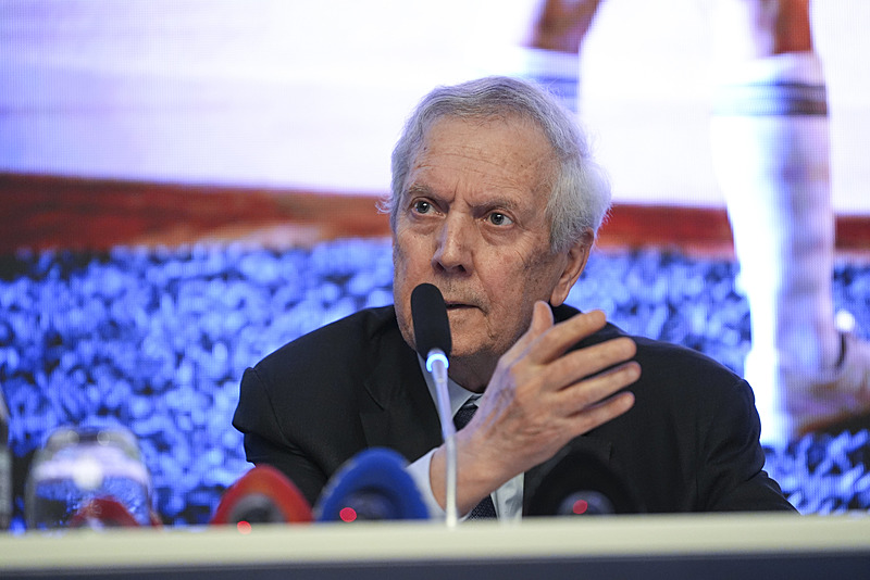 uefa avrupa ligini kazanmisti artik fenerbahceye geliyor transferde ses getirecek atilim 0 3QN2v84b
