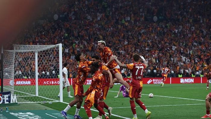 usta muelliflerden galatasarayin sampiyonluguna carpici yorum momentumu ele gecirdi 5 IEHggOT3