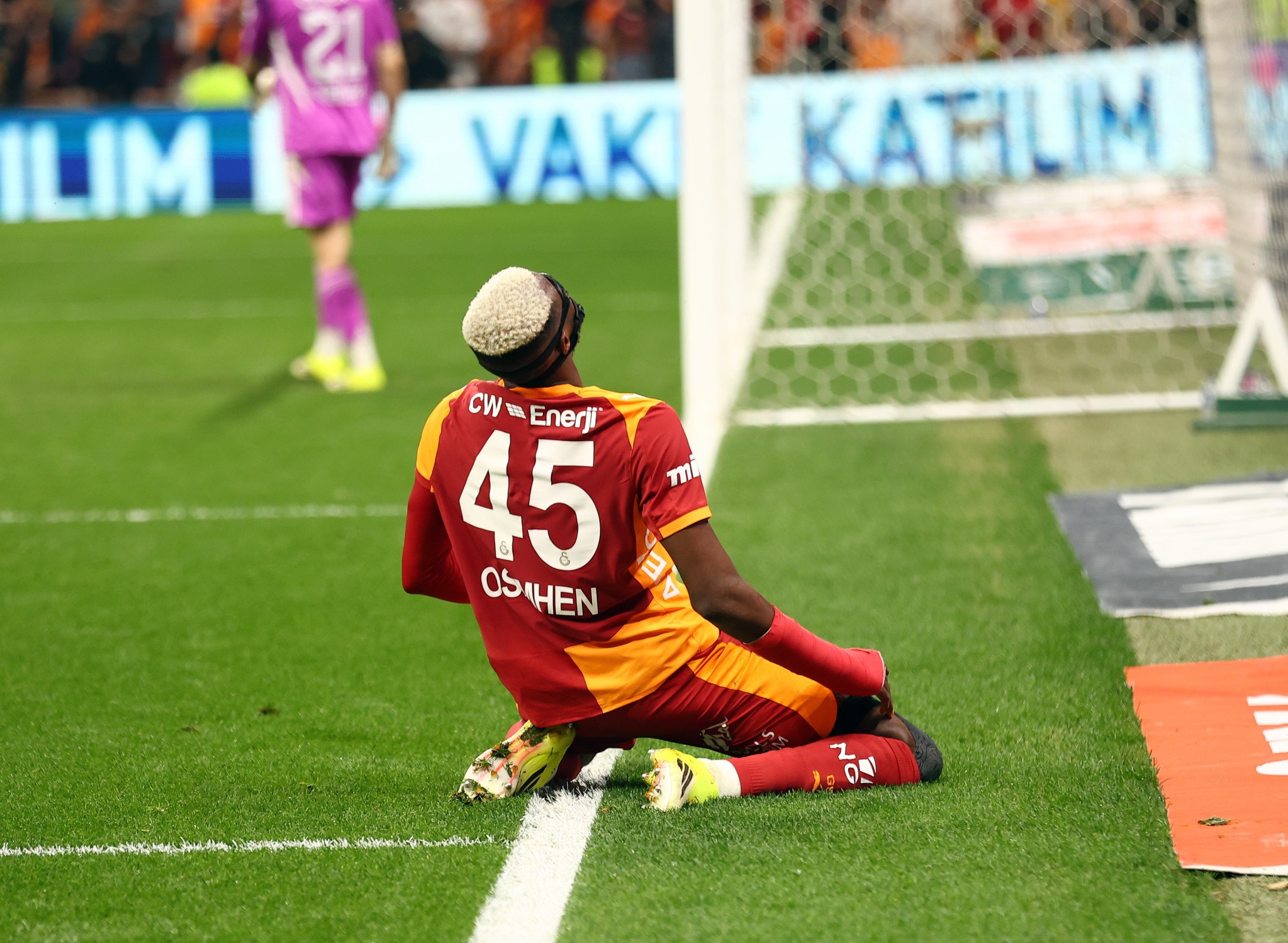 victor osimhen galatasaray rakibe cehennem bize cennet 10