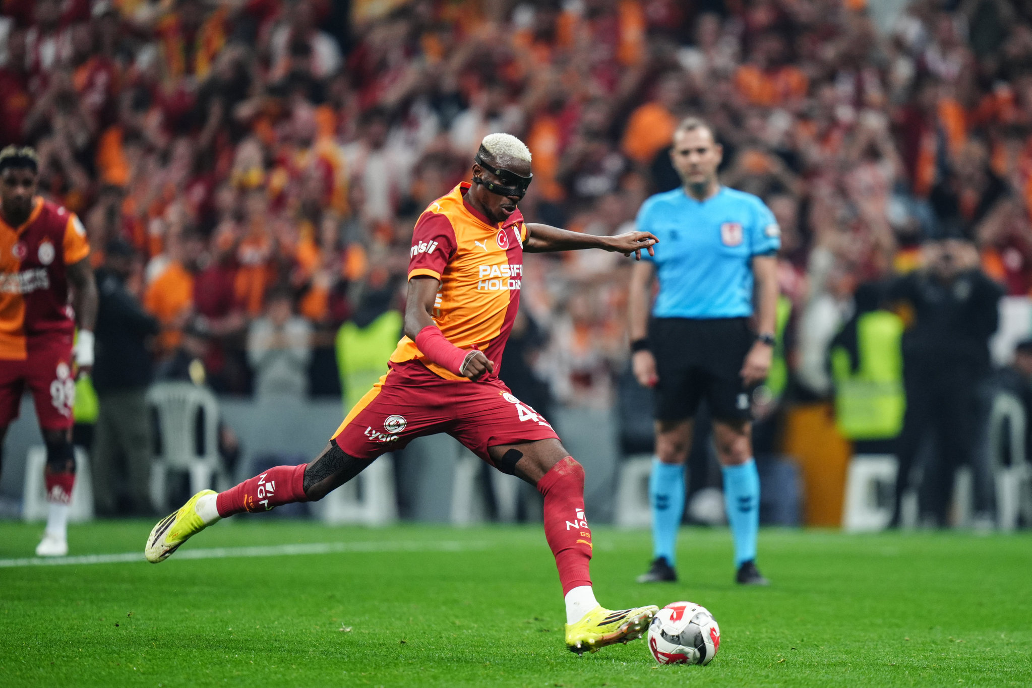victor osimhen galatasaray rakibe cehennem bize cennet 8 tKzi9t7L