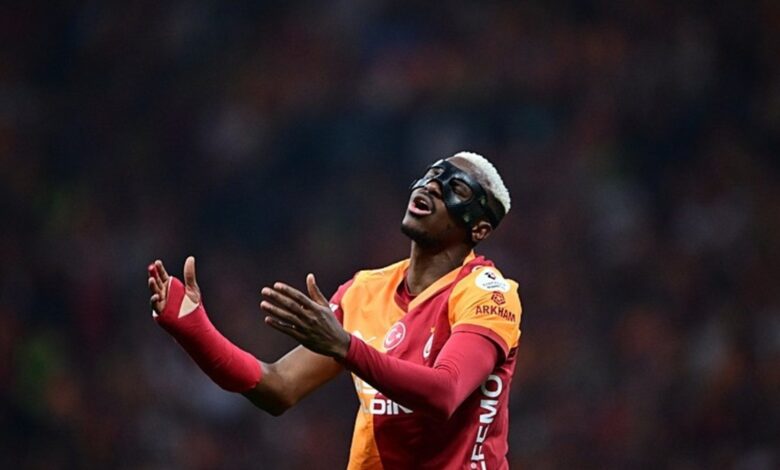 victor osimhenden abdullah yigitere tepki n97MBF7G
