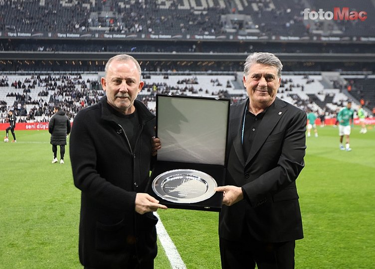 Yabancı hoca gündemde! Beşiktaş'ın teknik yönetici adaylarını canlı yayında açıkladı 2 yabanci hoca gundemde besiktasin teknik yonetici adaylarini canli yayinda acikladi 0 d5f4dpIi