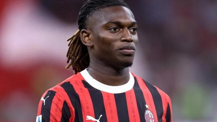 yeni donemin birinci derbisi rafael leao galatasaray ile fenerbahce karsi karsiya 1 1lvH4mT3