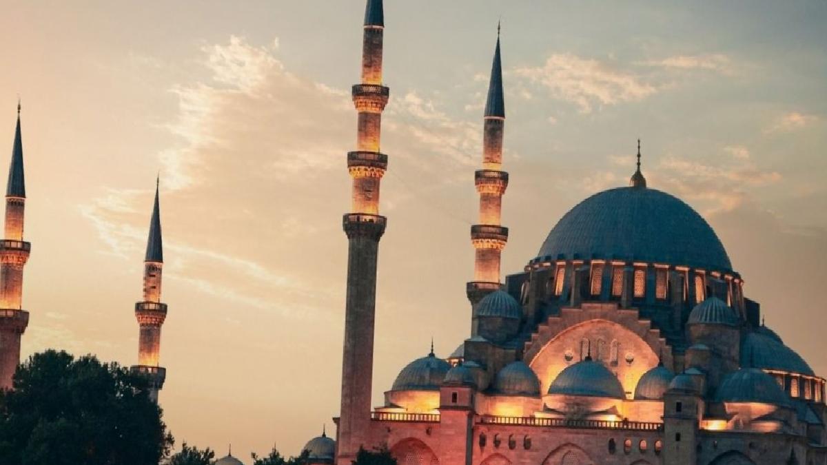2026 Muharrem ayı ne vakit başlıyor? Aşure Günü hangi tarihte? 15 2026 muharrem ayi ne vakit basliyor asure gunu hangi tarihte