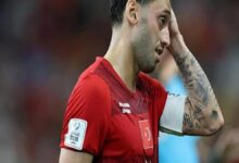a ulusal grupta hakan calhanoglu bazen ayaga kalkmak icin tokat yemek guzeldir r1KqcUfM