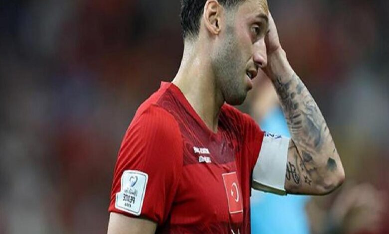 A Ulusal Grup'ta Hakan Çalhanoğlu: Bazen ayağa kalkmak için tokat yemek güzeldir 1 a ulusal grupta hakan calhanoglu bazen ayaga kalkmak icin tokat yemek guzeldir r1KqcUfM
