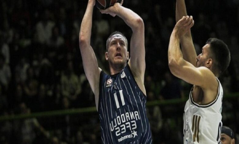 Anadolu Efes, Rolands Smits ile yollarını ayırdı! 1 anadolu efes rolands smits ile yollarini ayirdi FyMvqXdV