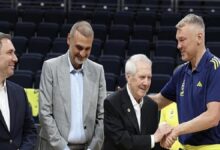 aziz yildirimdan final serisinin birinci maci oncesinde fenerbahce bekoya ziyaret GbrW3u4x
