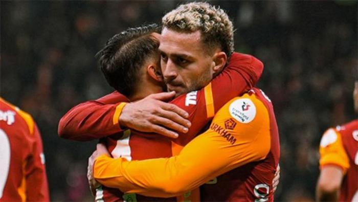 Barış Alper Yılmaz'dan 'baklava' itirafı 'Bazen Ferrari'nin üstü kapalı olur...' 2 baris alper yilmazdan baklava itirafi bazen ferrarinin ustu kapali olur 0 ewOCvhsB