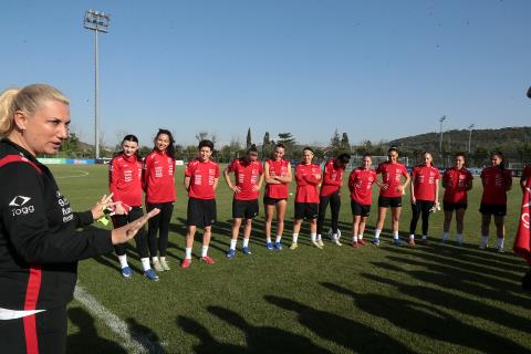 bayan a ulusal kadromuz kirlanda ve malta maclarinin hazirliklarina devam etti 2 JcWmR2Di