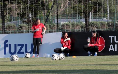 bayan a ulusal kadromuz kirlanda ve malta maclarinin hazirliklarina devam etti 21 nhfBSI8c