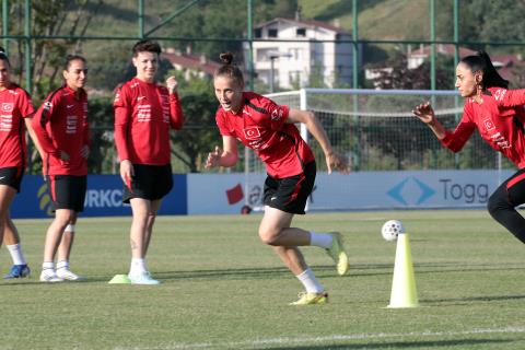 bayan a ulusal kadromuz kirlanda ve malta maclarinin hazirliklarina devam etti 23 YhuY24wR