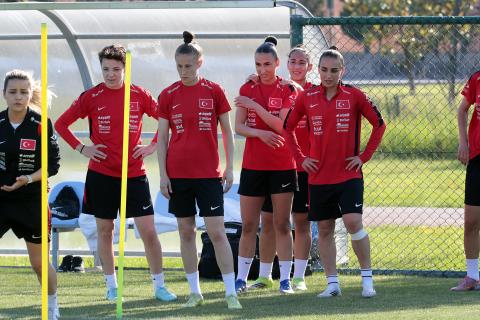 bayan a ulusal kadromuz kirlanda ve malta maclarinin hazirliklarina devam etti 35 H2tq4DKG