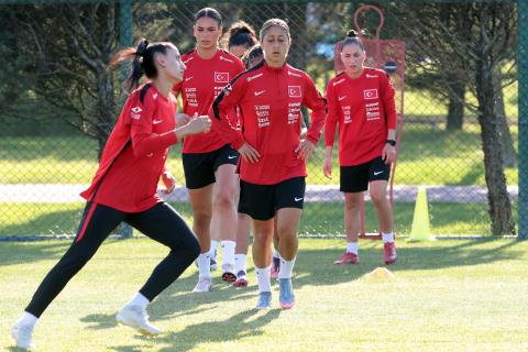 bayan a ulusal kadromuz kirlanda ve malta maclarinin hazirliklarina devam etti 40 sSEheLfK