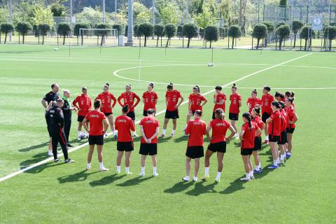 Bayan A Ulusal Kadromuz, Malta Seyahati Öncesi Taktik Çalıştı 24 bayan a ulusal kadromuz malta seyahati oncesi taktik calisti 64zS1pIO