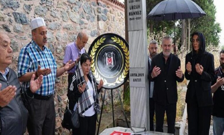 Beşiktaş'ta Şeref Bey kabri başında anıldı 1 besiktasta seref bey kabri basinda anildi frJUdhys