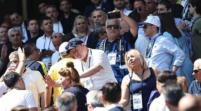 canli fenerbahce olaganustu secimli genel kurulu gergin basladi sadettin sarandan veda sozleri 4 48bhl4LK