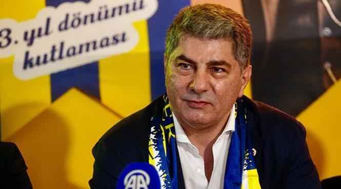 canli fenerbahcede kongrede adaylar karsi karsiya geldi iste aziz yildirim ve hakan safinin