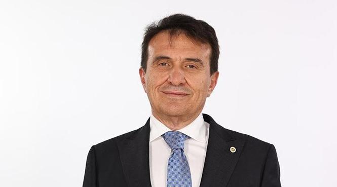 canli fenerbahcede kongrede hakan safiden buyuk iddia tarihin en yeterli takimini kuracagim 20 W4mECMeI