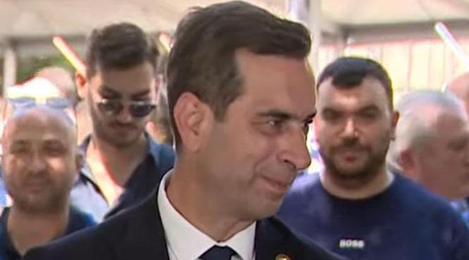 canli fenerbahcede secim gunu aziz yildirim ve hakan safi yarisiyor sandiklar acilmaya TWjkXM3W
