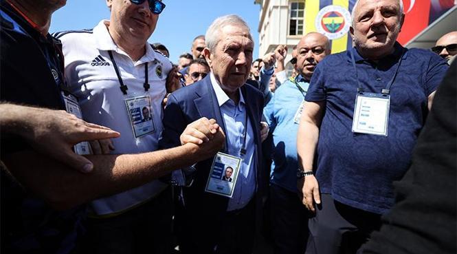 CANLI | Fenerbahçe'de seçim günü | Aziz Yıldırım ve Hakan Safi yarışıyor! Sandıklar açılmaya başladı 2 canli fenerbahcede secim gunu aziz yildirim ve hakan safi yarisiyor sandiklar acilmaya dqgF1lXD