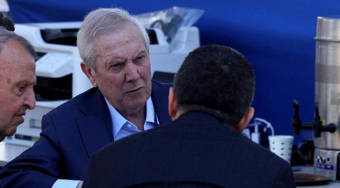 canli fenerbahcede secim gunu aziz yildirim ve hakan safi yarisiyor sandiklar acilmaya g1VXFaW4