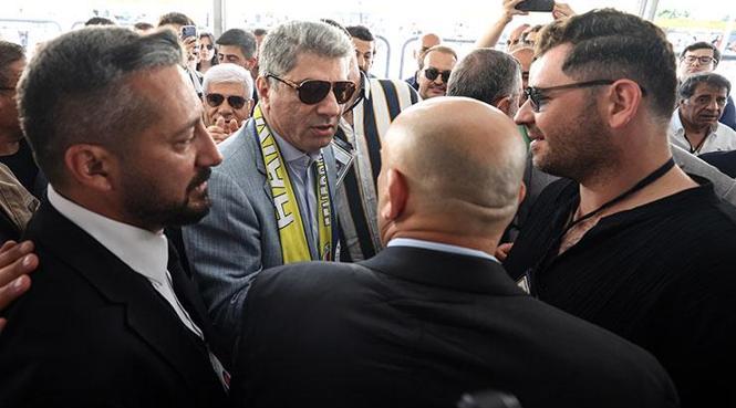 canli fenerbahcede secim gunu aziz yildirim ve hakan safi yarisiyor sandiklar acilmaya lhOIW7RQ