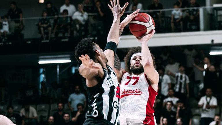 canli i bahcesehir koleji besiktas gain yari final serisi 3 mac 0 G9kHNg42