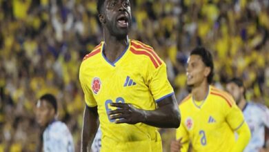 Como'nun Davinson ısrarı 15 comonun davinson israri 7pFPvDhK