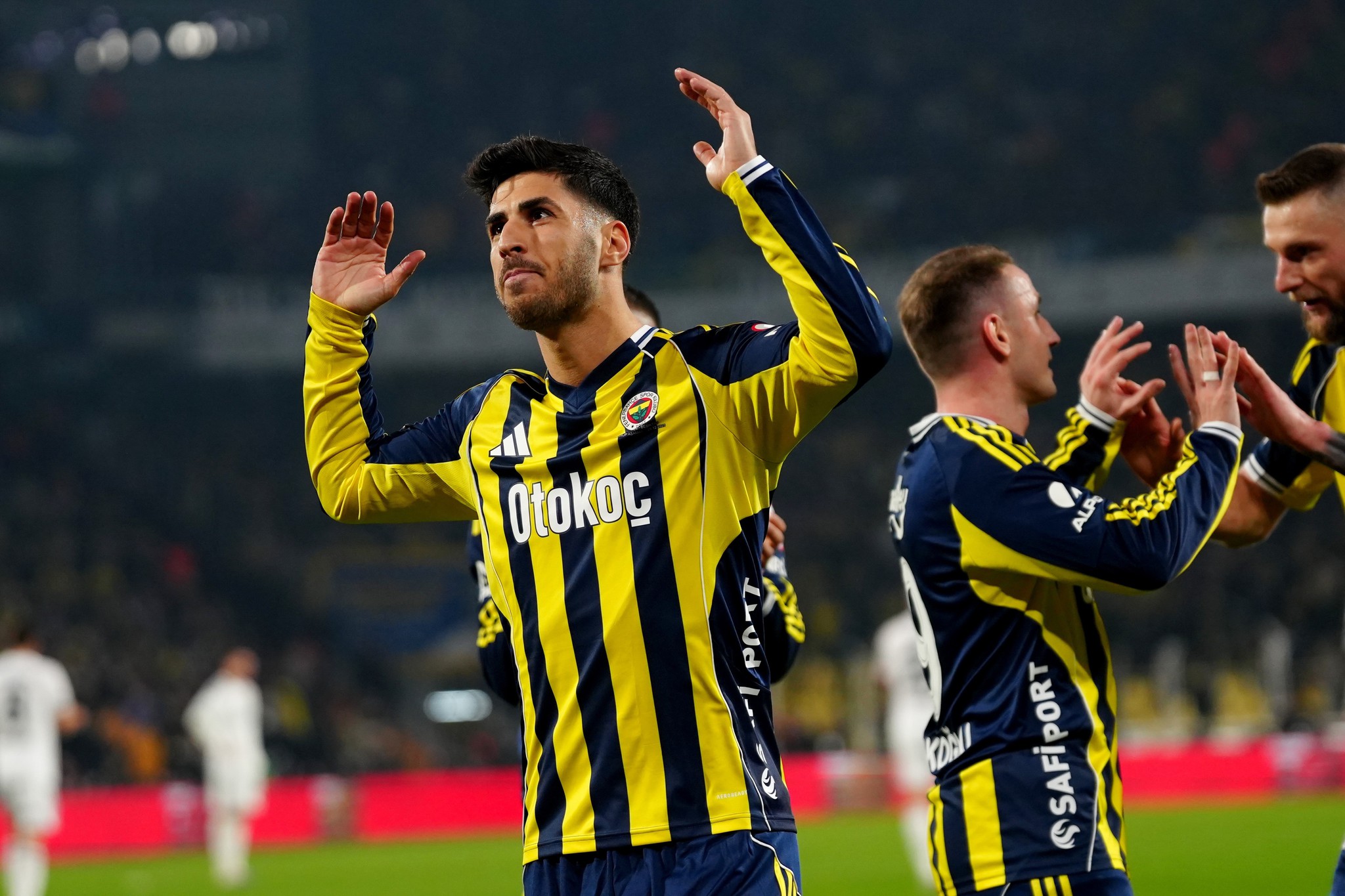 eski kadrosu fenerbahcenin kalbini istiyor transferde bonservis beklentisi 4 5auEED21