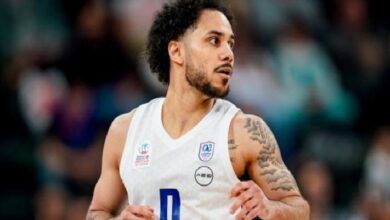 fenerbahce beko ile anadolu efes shane larkin icin gorusuyor XHBNUA65