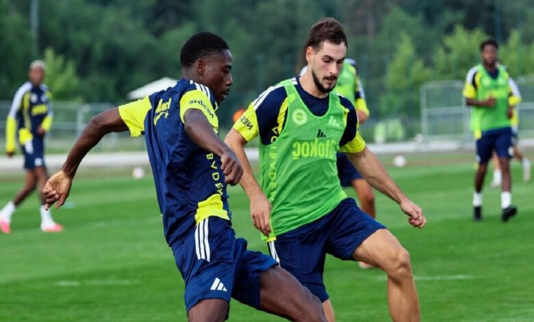 fenerbahce gunu cift idmanla tamamladi Jwx4haxg