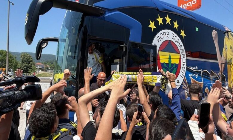 fenerbahce kafilesine duzcede coskulu karsilama eMY1EiUp