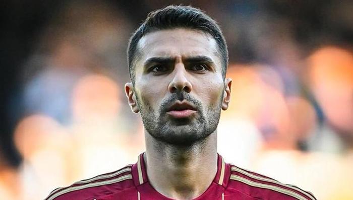 Fenerbahçe lider adayı Aziz Yıldırım Ulusal Kadro yıdızına resmi teklif yaptı! 4 fenerbahce lider adayi aziz yildirim ulusal kadro yidizina resmi teklif yapti 2 CJeKaRGF