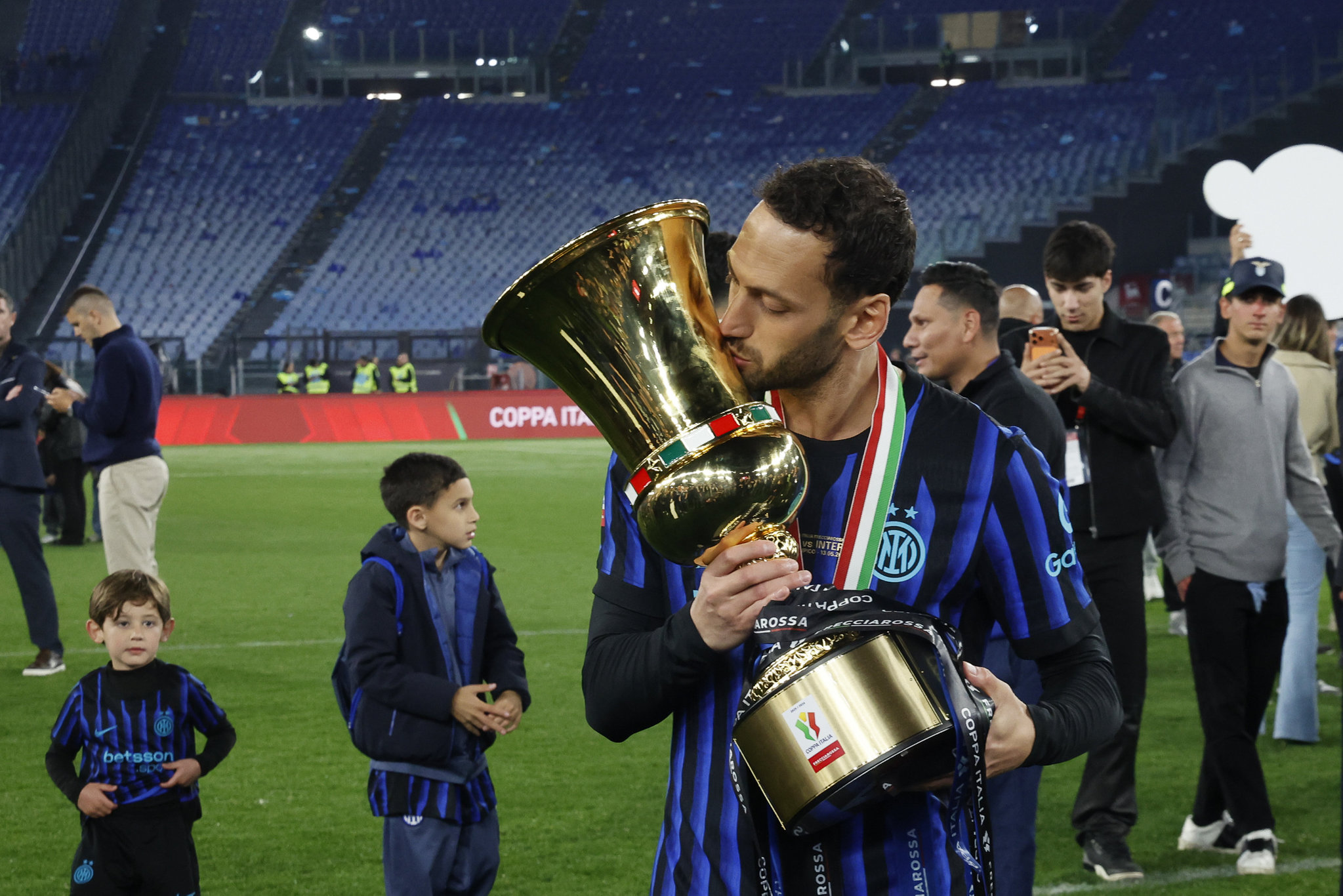 fenerbahce transfer haberi hakan safi hakan calhanoglu ile anlasti iste mukavele kosullari 1 KpU1kW2X