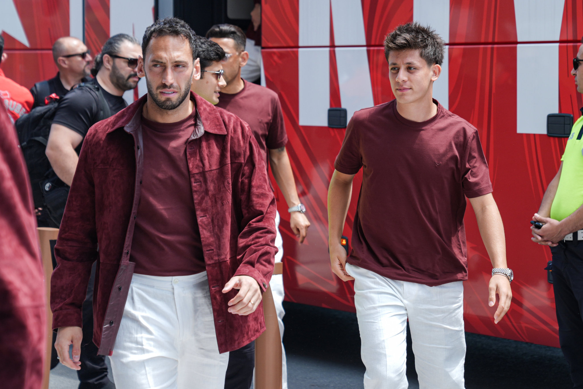 fenerbahce transfer haberi hakan safi hakan calhanoglu ile anlasti iste mukavele kosullari 2 uTfg3emW