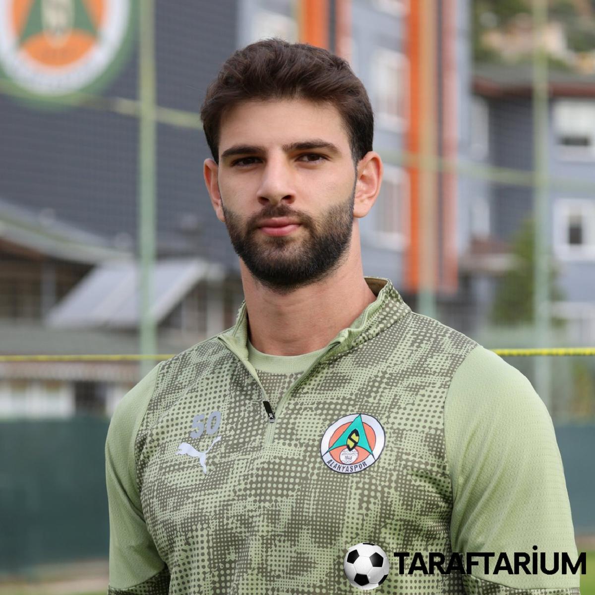 Fenerbahçe ve Galatasaray'dan yeni dönemin birinci transfer derbisi! 11 fenerbahce ve galatasaraydan yeni donemin birinci transfer derbisi 9 hwWy8MZs