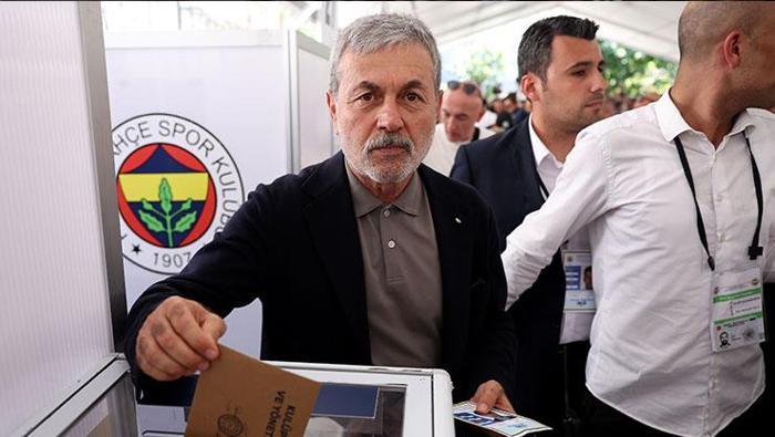 Fenerbahçe'de Aykut Kocaman oyunu kullandı, reaksiyon gösterdi! 'Son derece rahatsızım' 7 fenerbahcede aykut kocaman oyunu kullandi reaksiyon gosterdi son derece rahatsizim 1 v76NVw6z