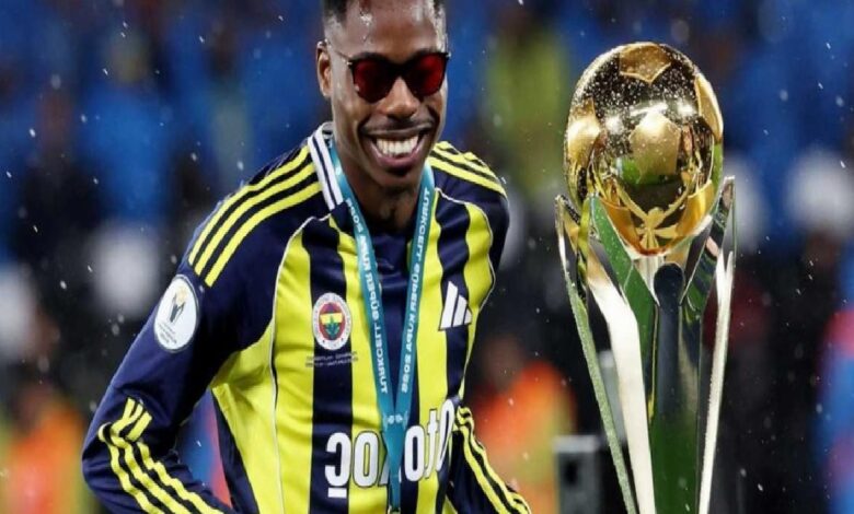 Fenerbahçe'de ayrılık çok yakın! Transfer görüşmeleri başladı 1 fenerbahcede ayrilik cok yakin transfer gorusmeleri basladi YUG833xW