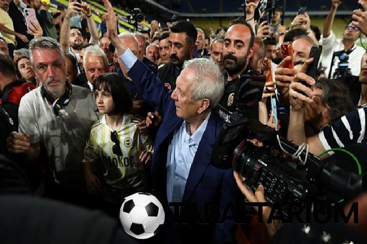 Fenerbahçe'de sıcak gelişme! Aziz Yıldırım ve Aykut Kocaman... 4 fenerbahcede sicak gelisme aziz yildirim ve aykut kocaman 2 EhNIZFVt